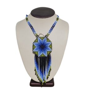 Collar estrella azul, chaquira